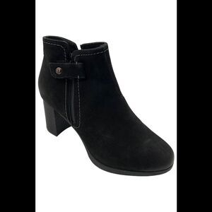 Elegant Black Ankle Boots